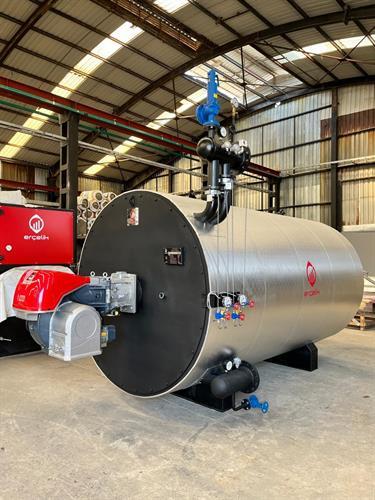 Endüstriyel Sektörde Kanıtlanmış Performansıyla  Sıvı-Gaz Yakıtlı Kızgın Yağ Kazanları